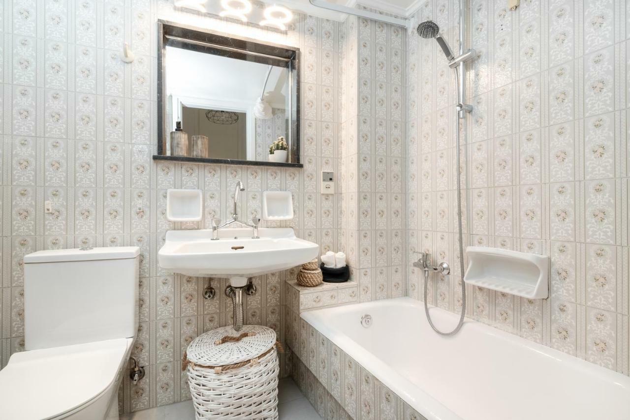 Athena By Heloni Apartments Ngoại thất bức ảnh